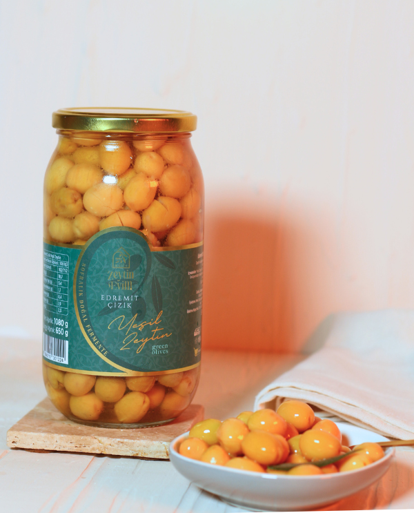 Edremit Çizik Yeşil Zeytin 650 Gr Kavanoz