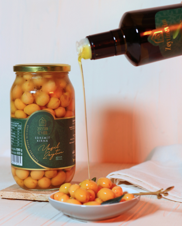 Edremit Kırma Yeşil Zeytin 650 Gr Kavanoz